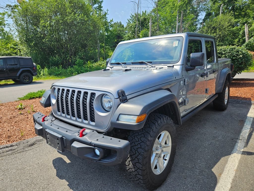 Used 2020 Silver Jeep Sport S image 2