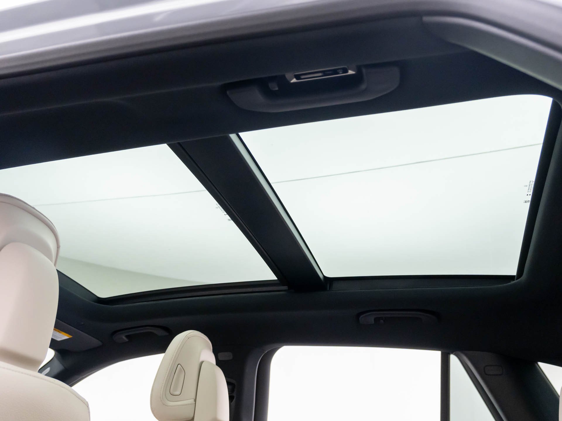 New 2026 Silver Mercedes-Benz GLC 300 image 56