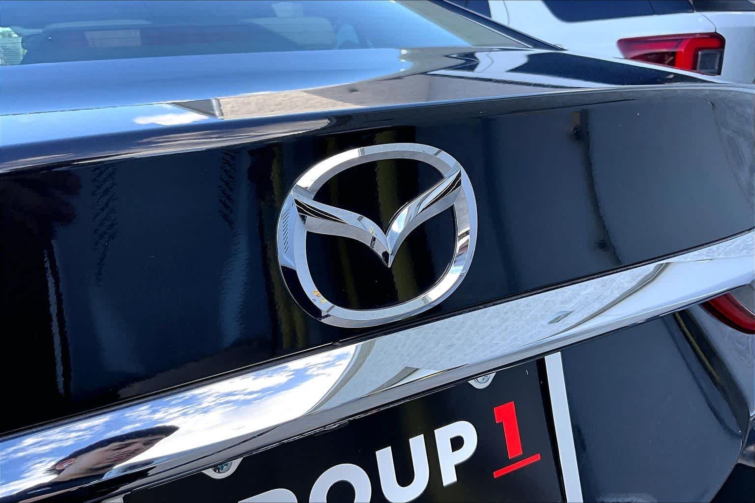 Used 2016 Jet Black Mica Mazda i Touring image 10