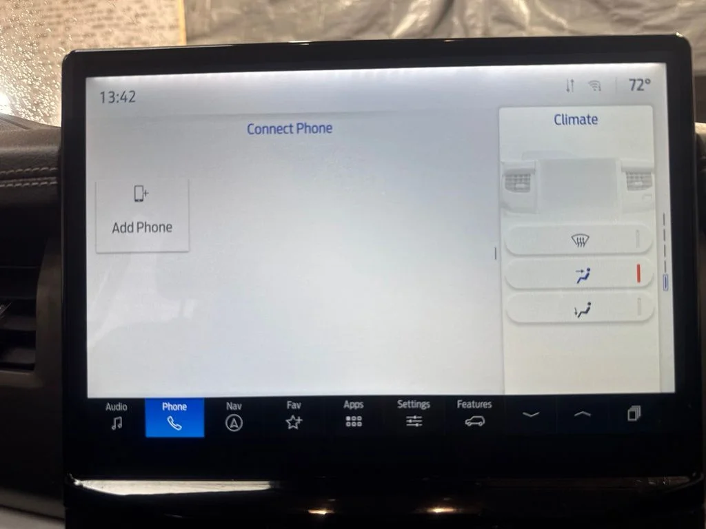 Used 2022 Agate Black Metallic Ford XLT image 19