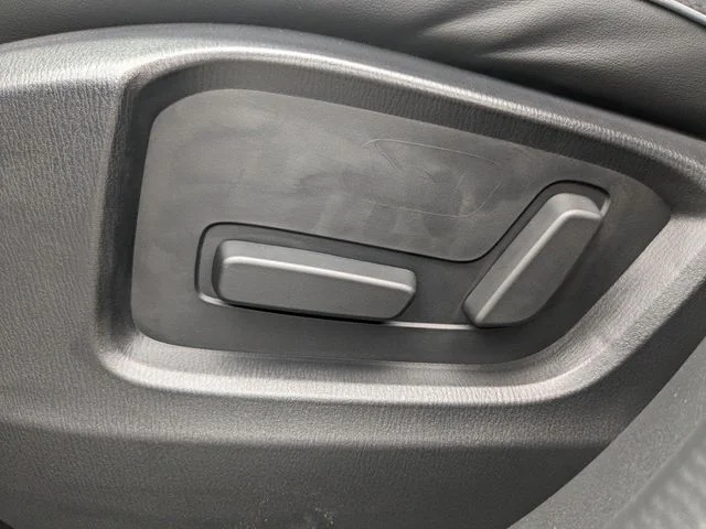 Used 2025 White Mazda 2.5 S Select Package image 20