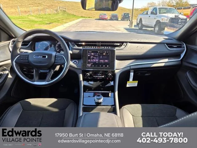 2025 Jeep Grand Cherokee Altitude - Photo 27