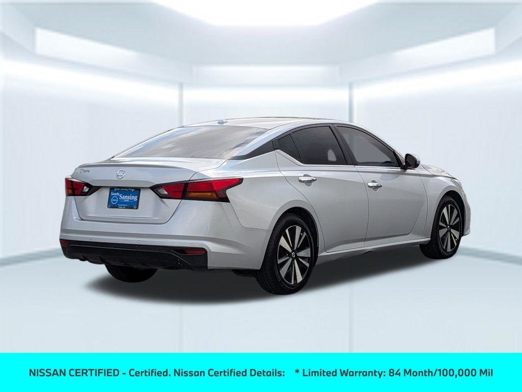 Used 2022 Silver Nissan 2.5 SV image 7