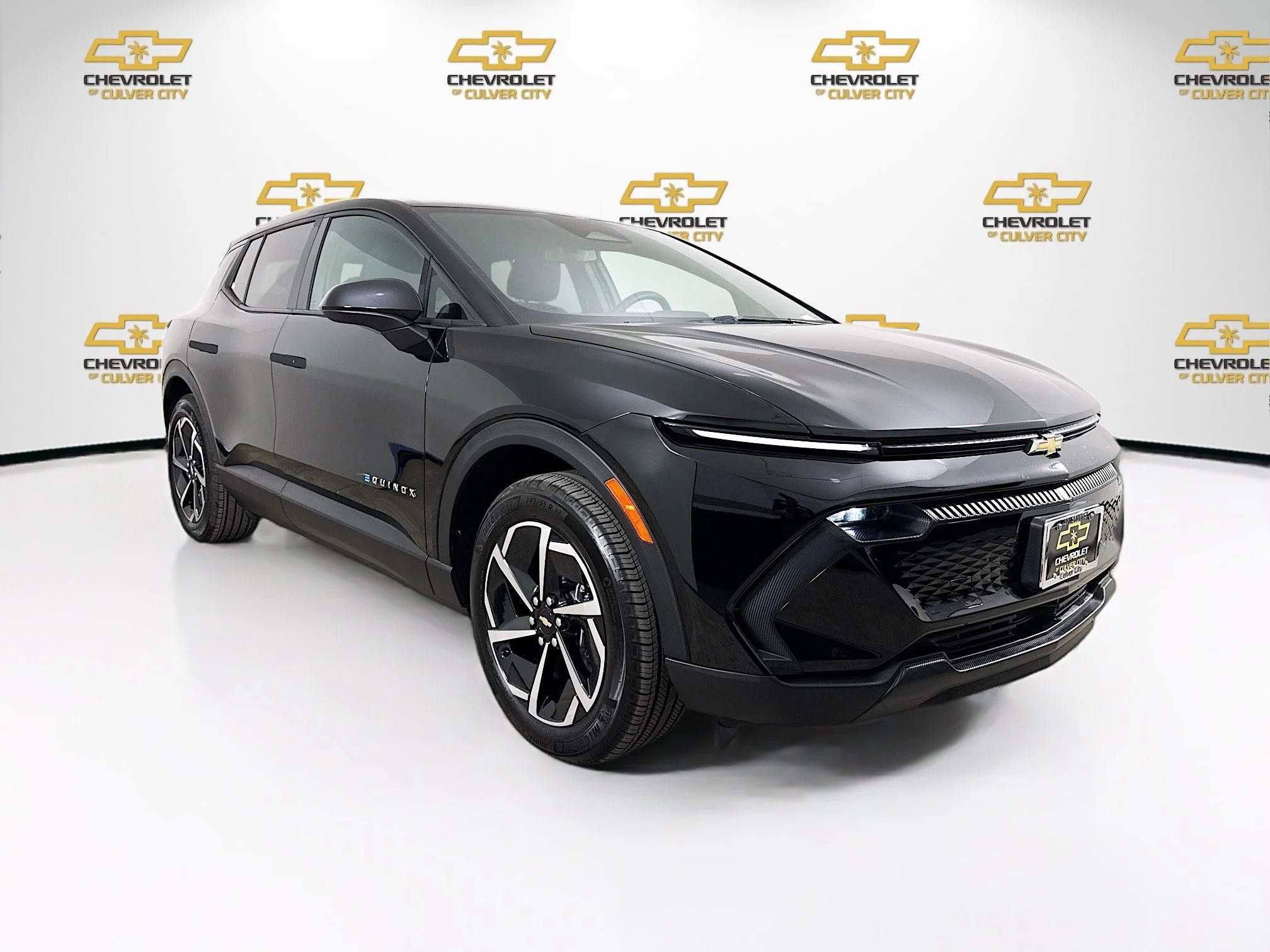 2025 Chevrolet Equinox EV 1LT FWD's photo