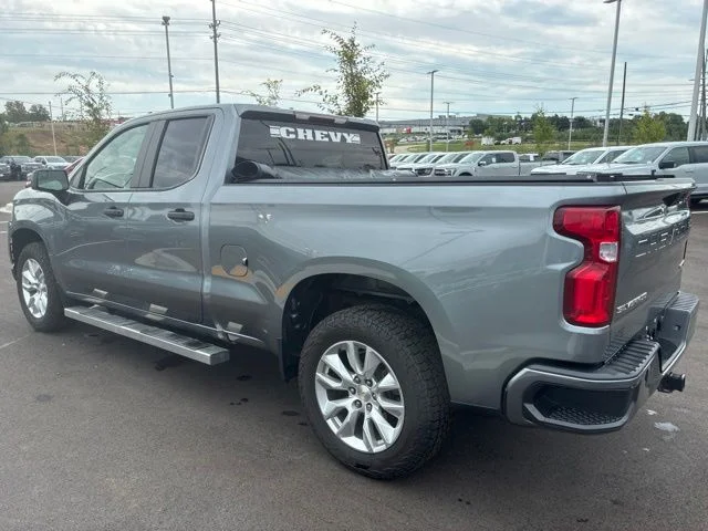 Used 2021 Steel Metallic Chevrolet Custom image 5