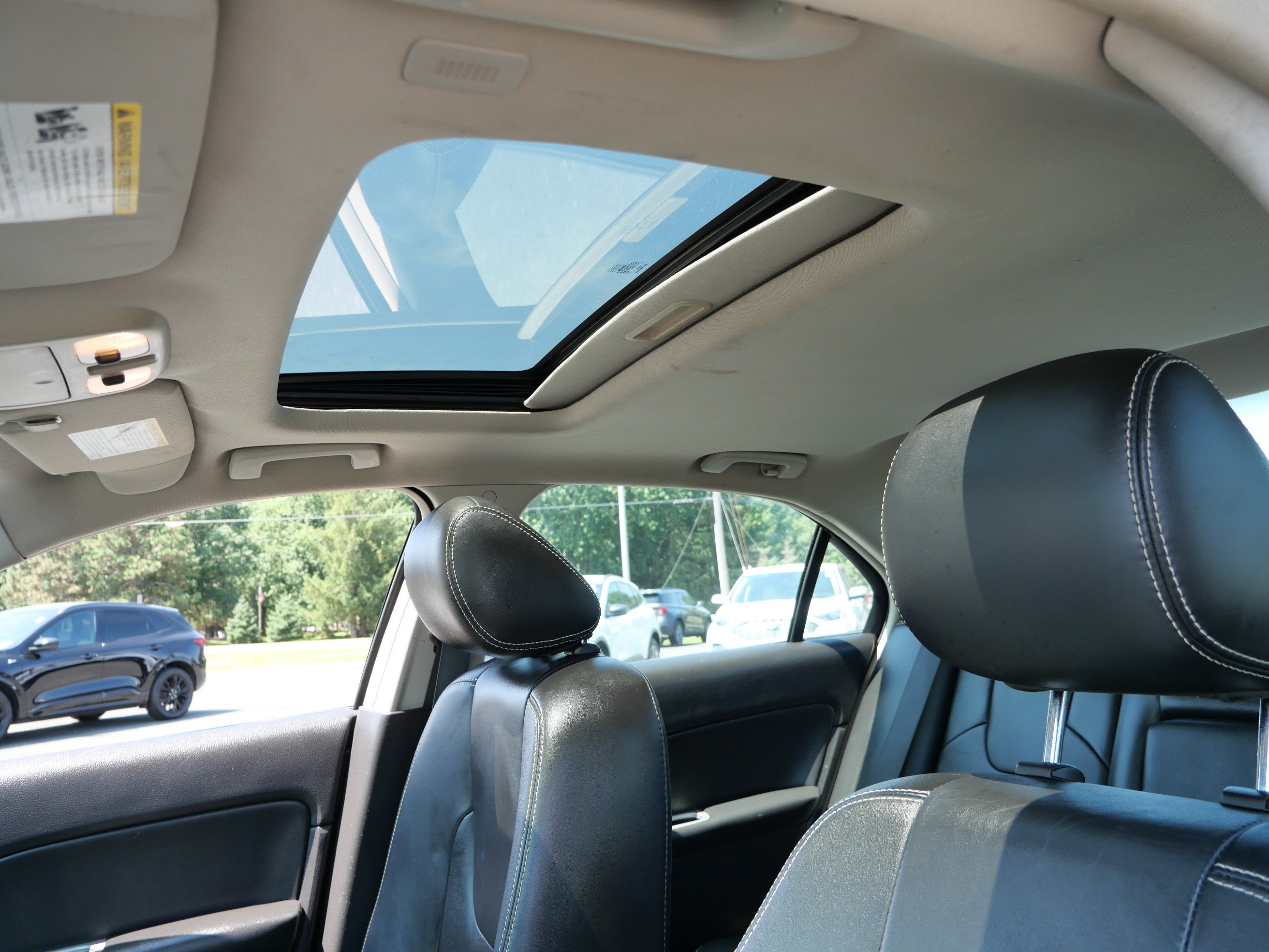 Used 2010 Gray Ford SEL image 11
