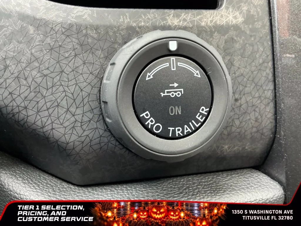 Used 2023 White Ford Limited image 34