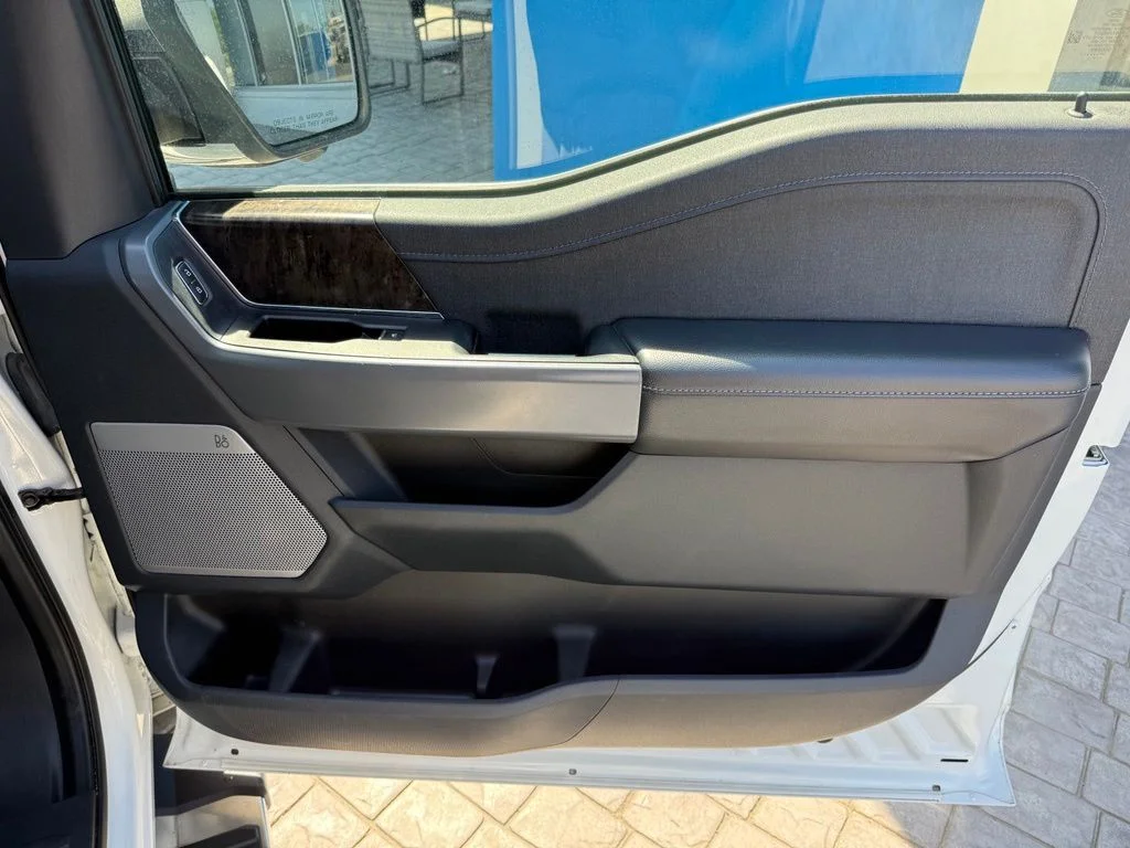 Used 2021 White Ford Lariat image 18
