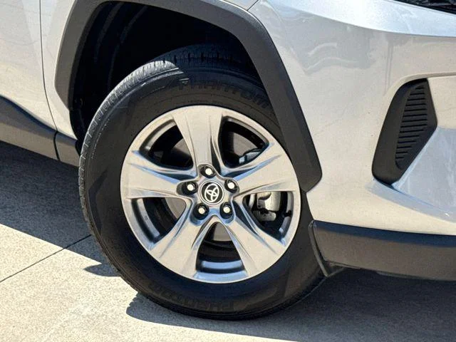 Certified Used 2025 SILVER SKY METALLIC Toyota XLE image 2