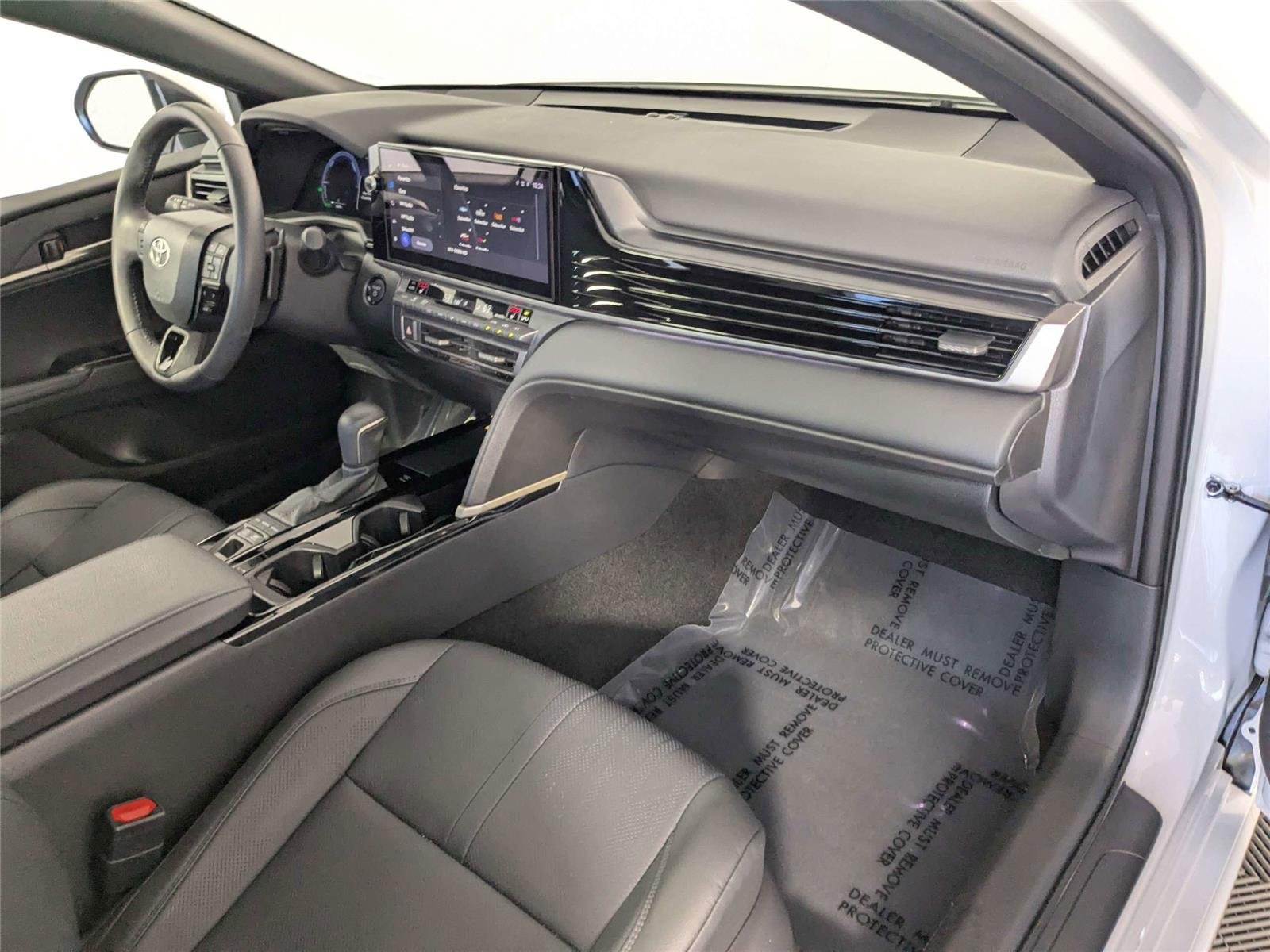 2025 Toyota Camry XSE - Photo 30