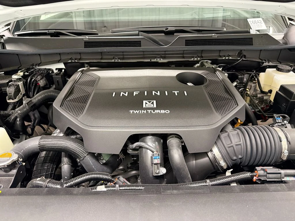 New 2026 White / Black INFINITI AUTOGRAPH image 34