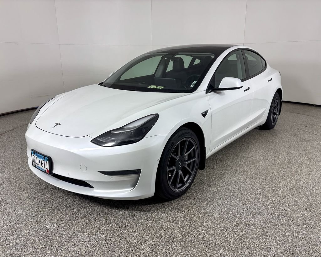 2021 Tesla Model 3's photo