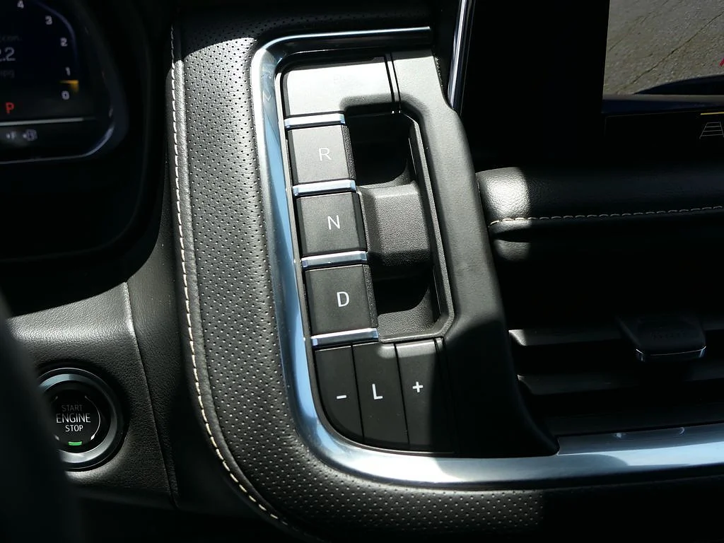 Used 2024 Sterling Gray Metallic Chevrolet Premier image 20