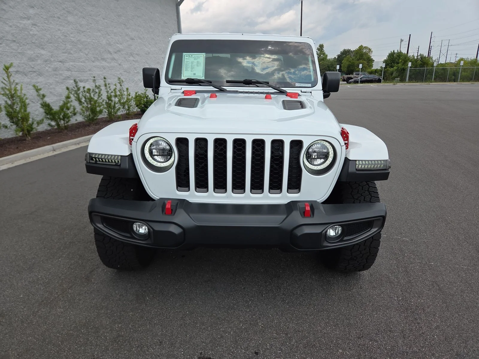 Used 2023 Bright White Clearcoat Jeep Rubicon image 9
