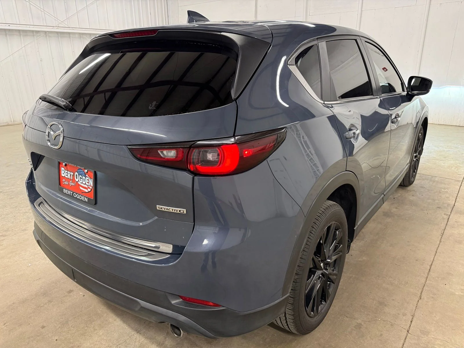 Used 2023 Gray Mazda 2.5 S Carbon Edition image 6