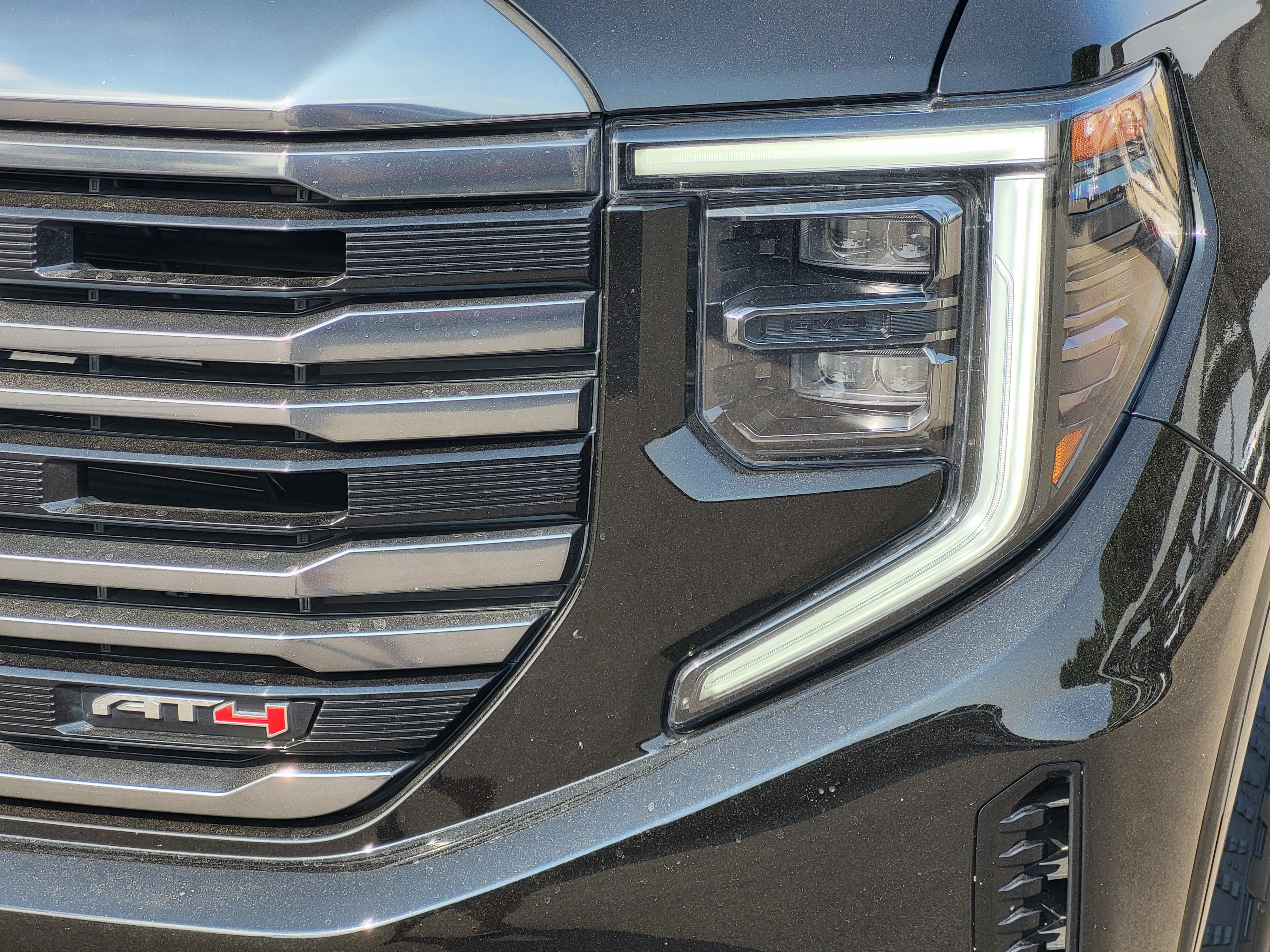 2024 GMC Sierra 1500 AT4 - Photo 8