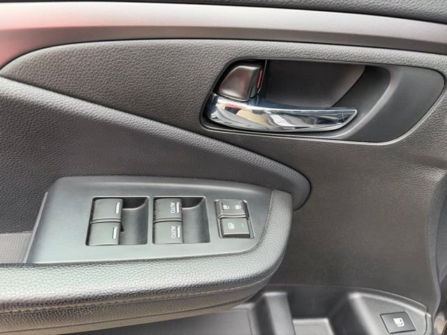Used 2021  Honda Sport image 11