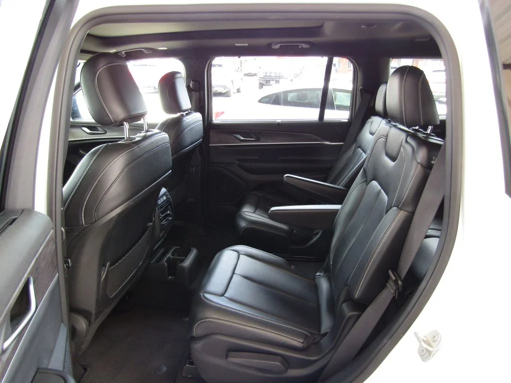 Used 2024 Bright White Clearcoat Jeep Limited image 36