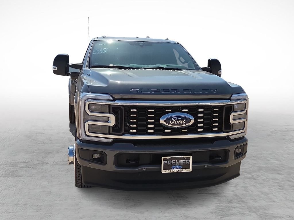 New 2026 Gray Ford Platinum image 2