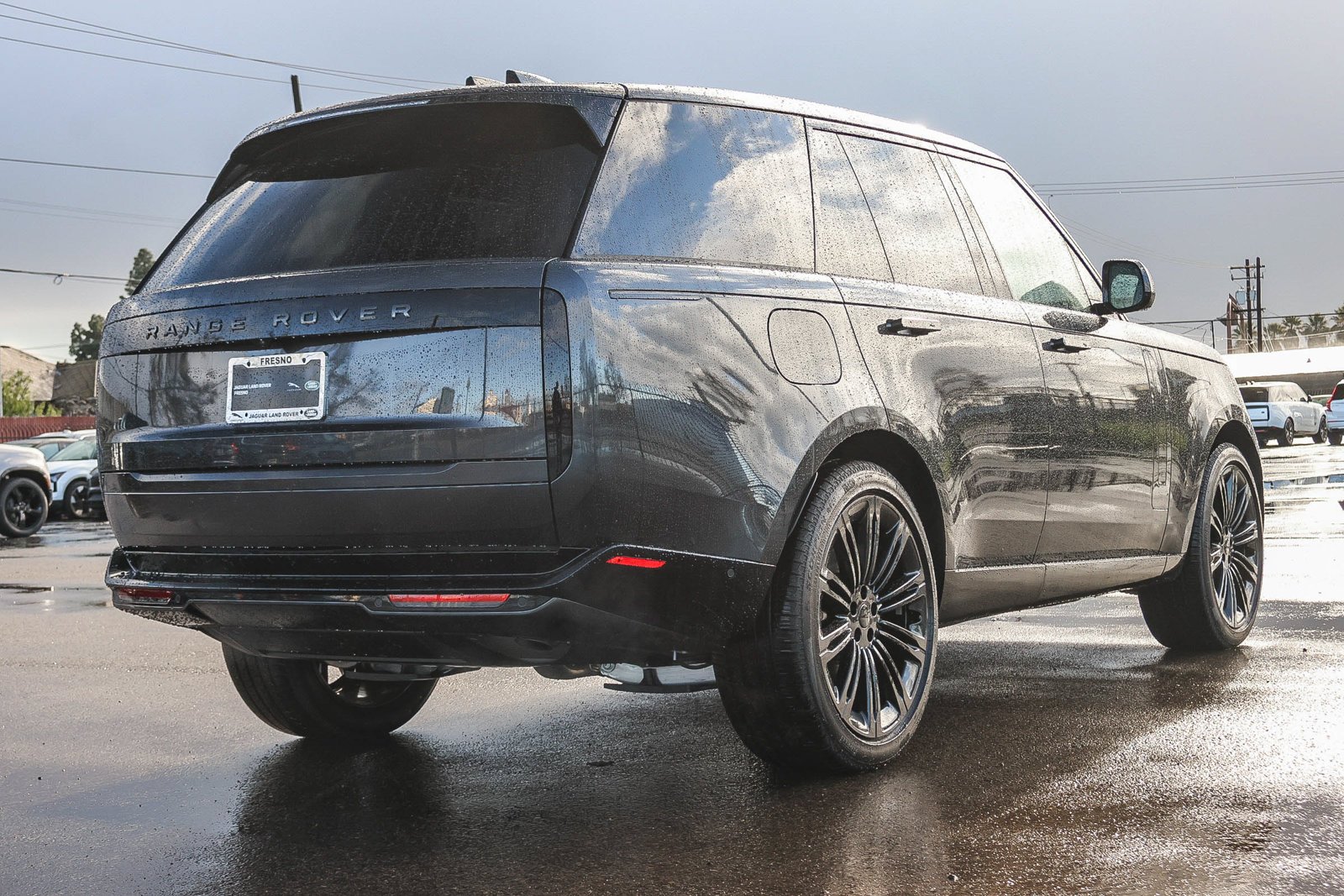 2026 Land Rover Range Rover SE - Photo 5