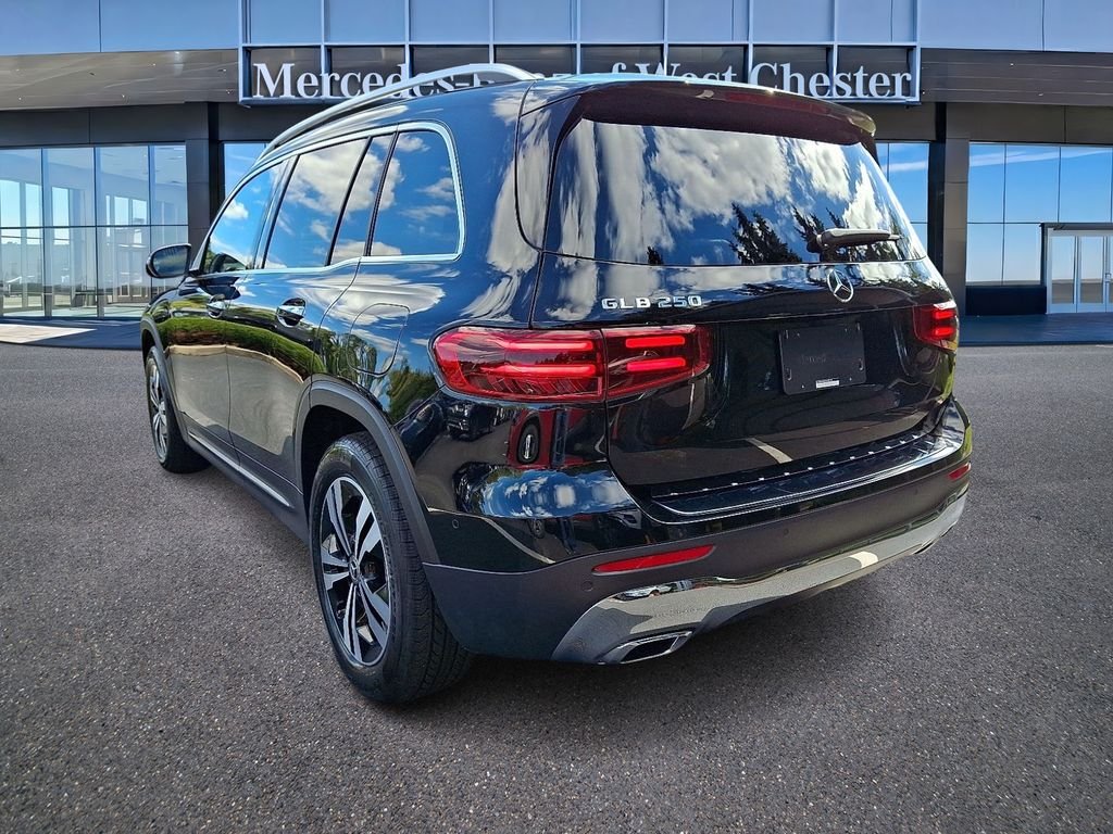 Certified Used 2025 Black Mercedes-Benz GLB 250 image 4