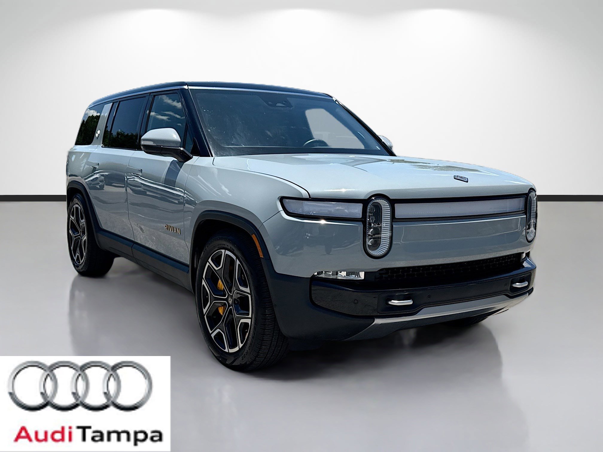 2022 Rivian R1S Launch Edition's photo