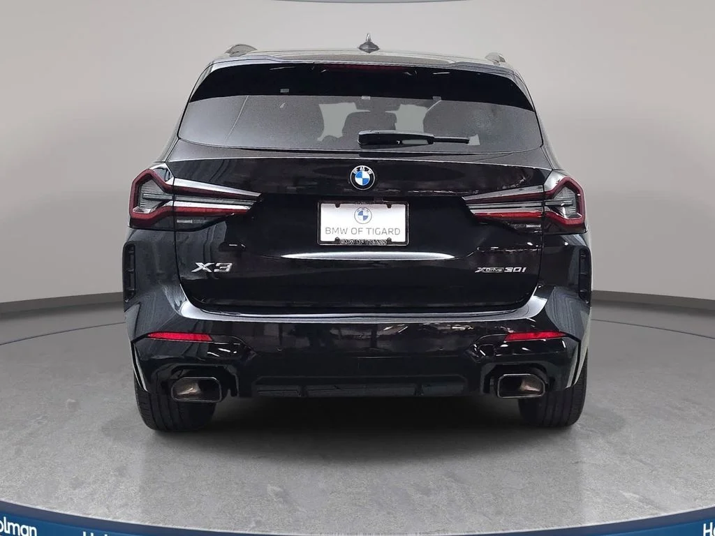 Used 2023 Black Sapphire Metallic BMW xDrive30i image 7