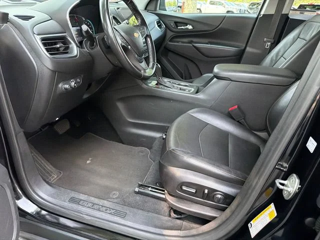 Used 2020 MOSAIC BLACK METALLIC Chevrolet LT image 9