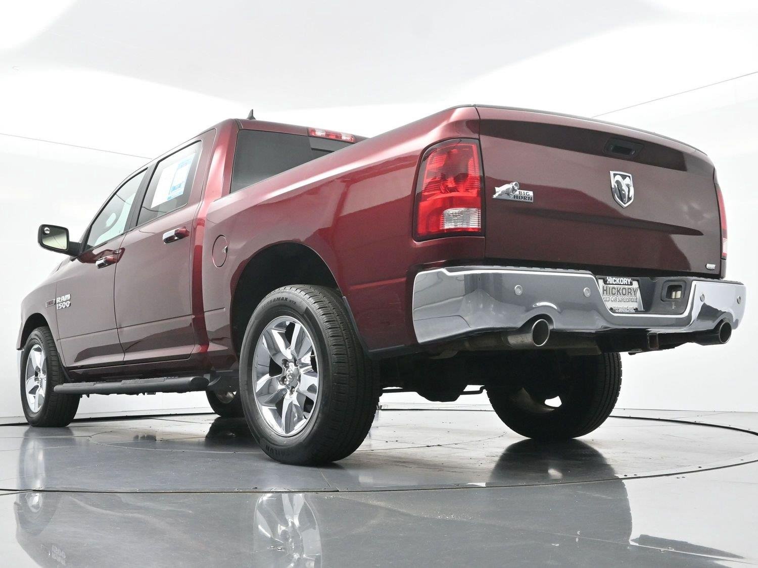 Used 2017 Delmonico Red Pearlcoat Ram Big Horn image 49