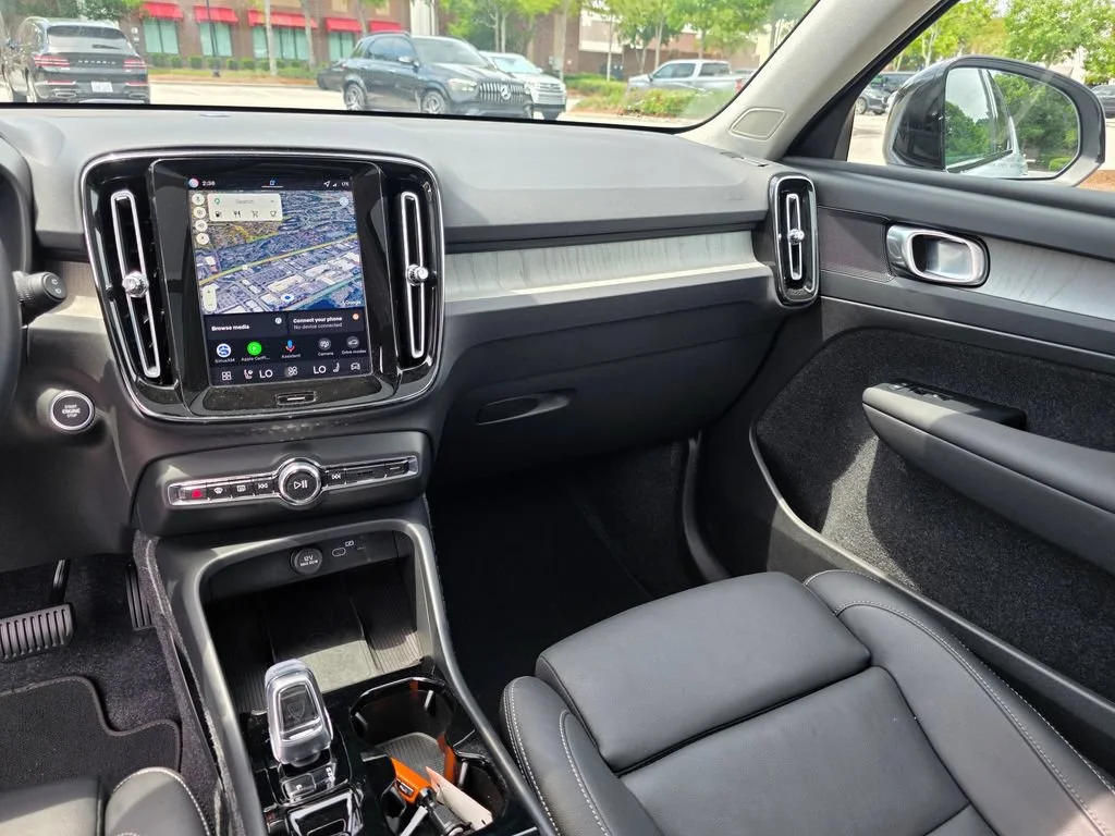 Used 2026  Volvo Plus image 29