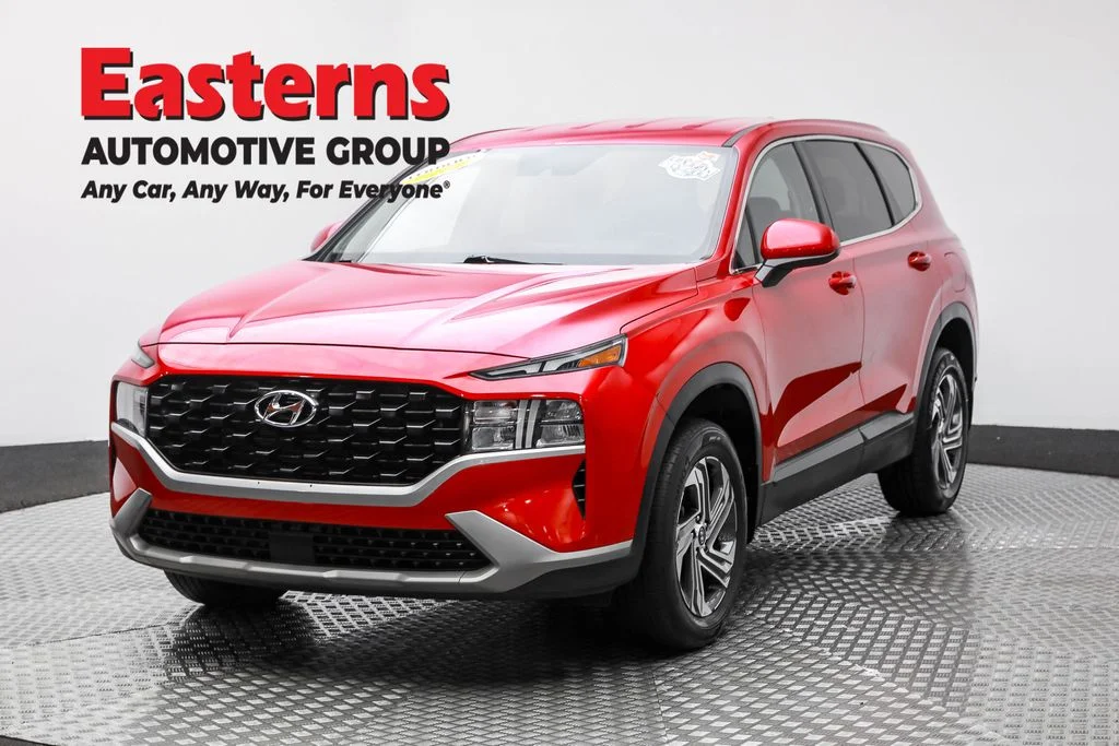 Used 2022 Red Hyundai SE image 1