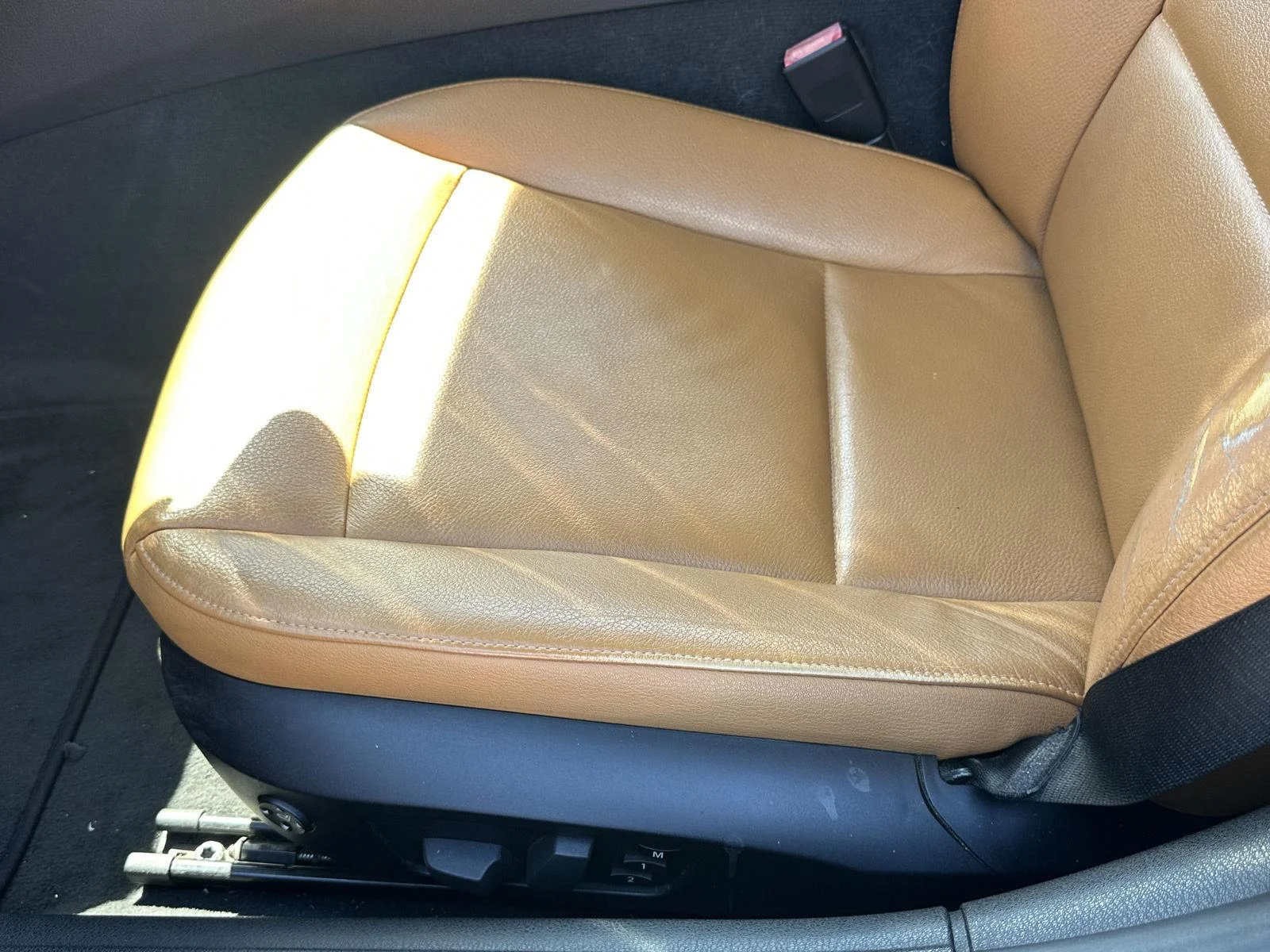 Used 2011 Black Sapphire Metallic BMW sDrive30i image 10