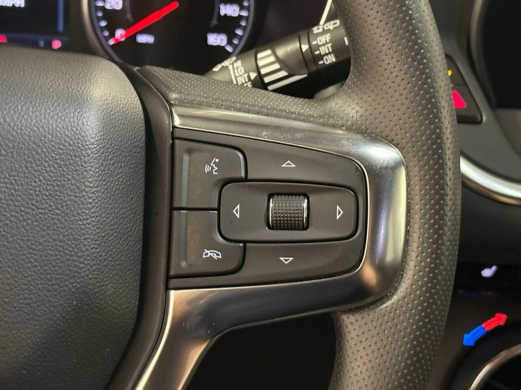 Used 2024 White Chevrolet LT image 35