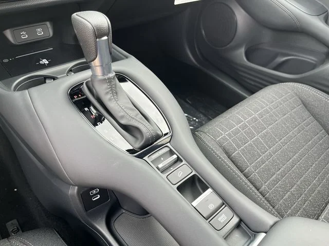 New 2027 Platinum White Pearl Honda LX image 23