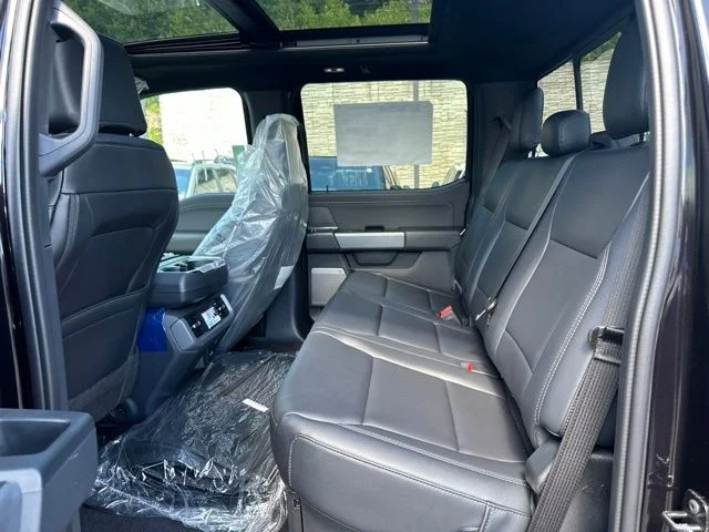 New 2026 Agate Black Metallic Ford XLT image 41