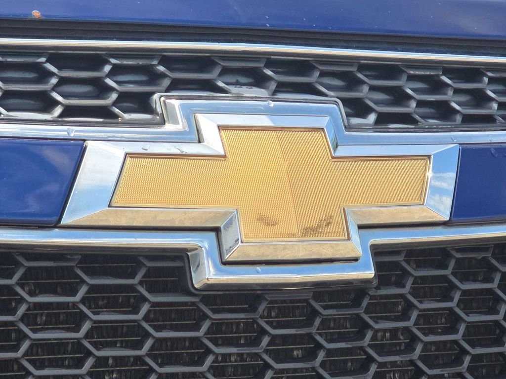 Used 2013 Blue Chevrolet LS image 32