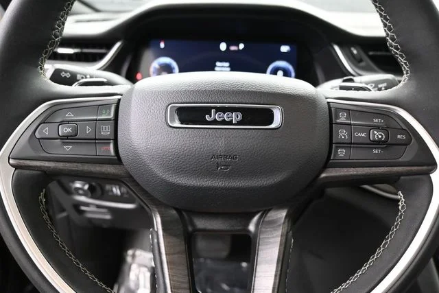 Used 2024 Black Jeep Limited image 18