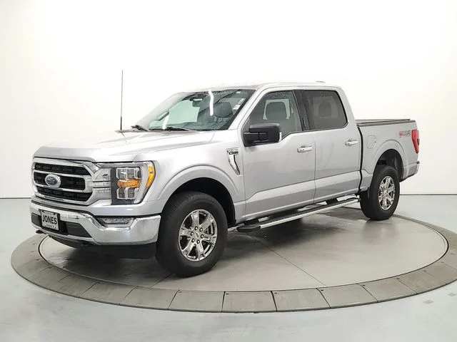 Used 2022 Silver Ford XLT image 3