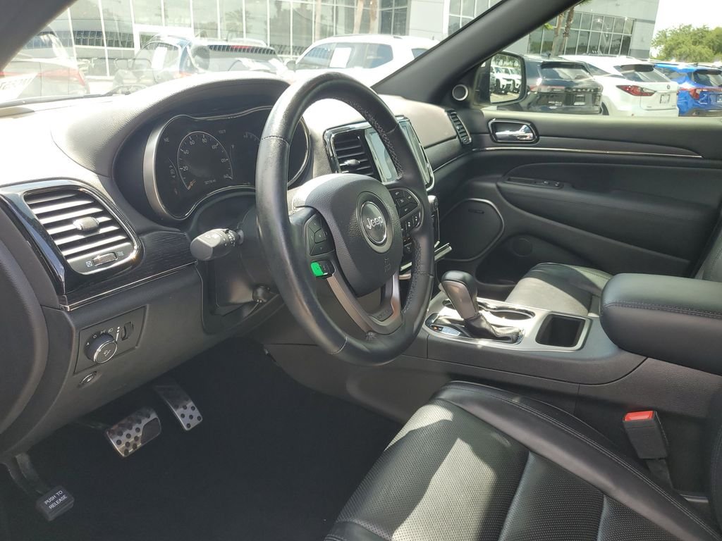 Used 2021 White Jeep Overland image 11