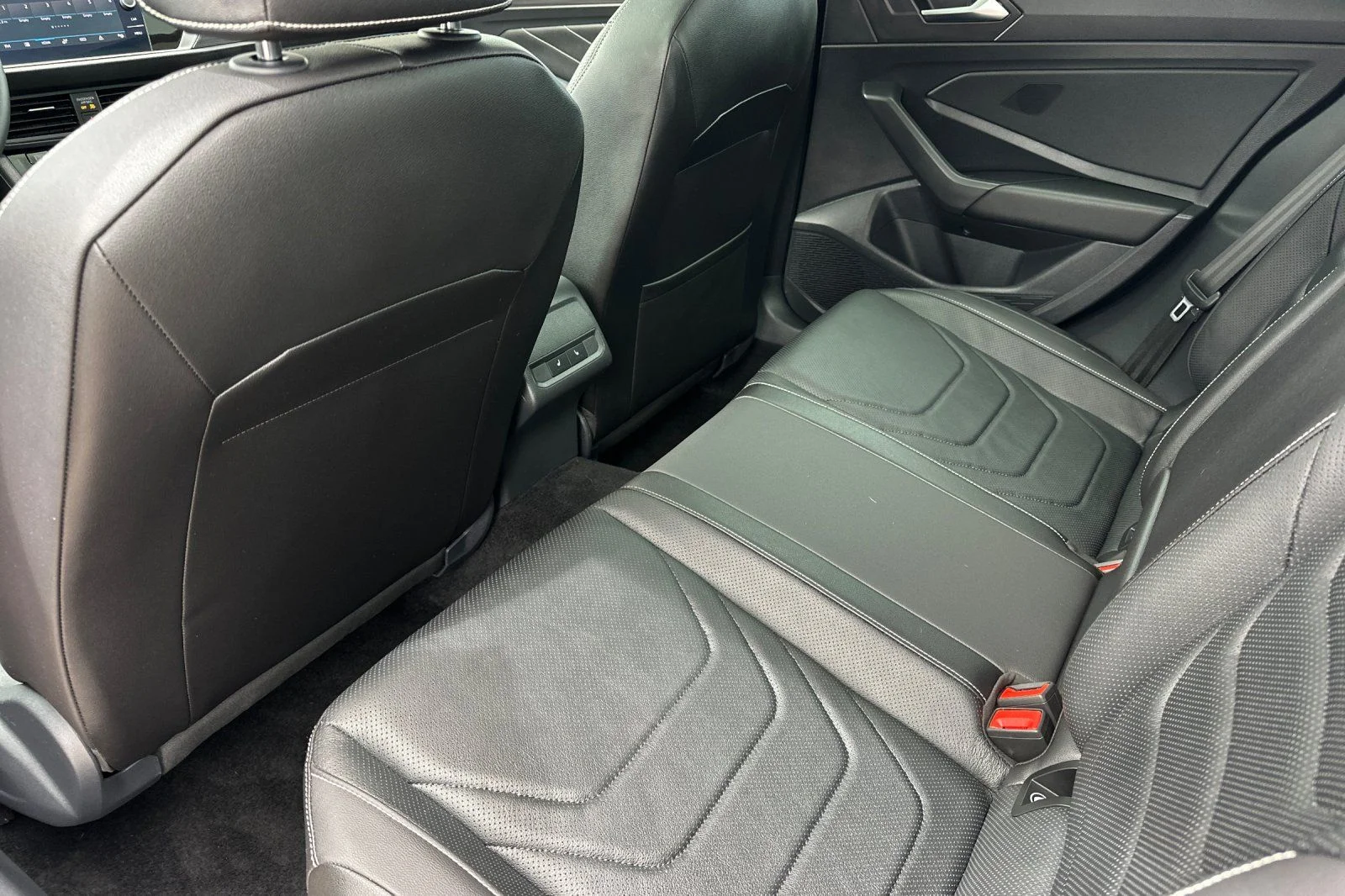 Certified Used 2022 Gray Volkswagen 1.5T SEL image 12
