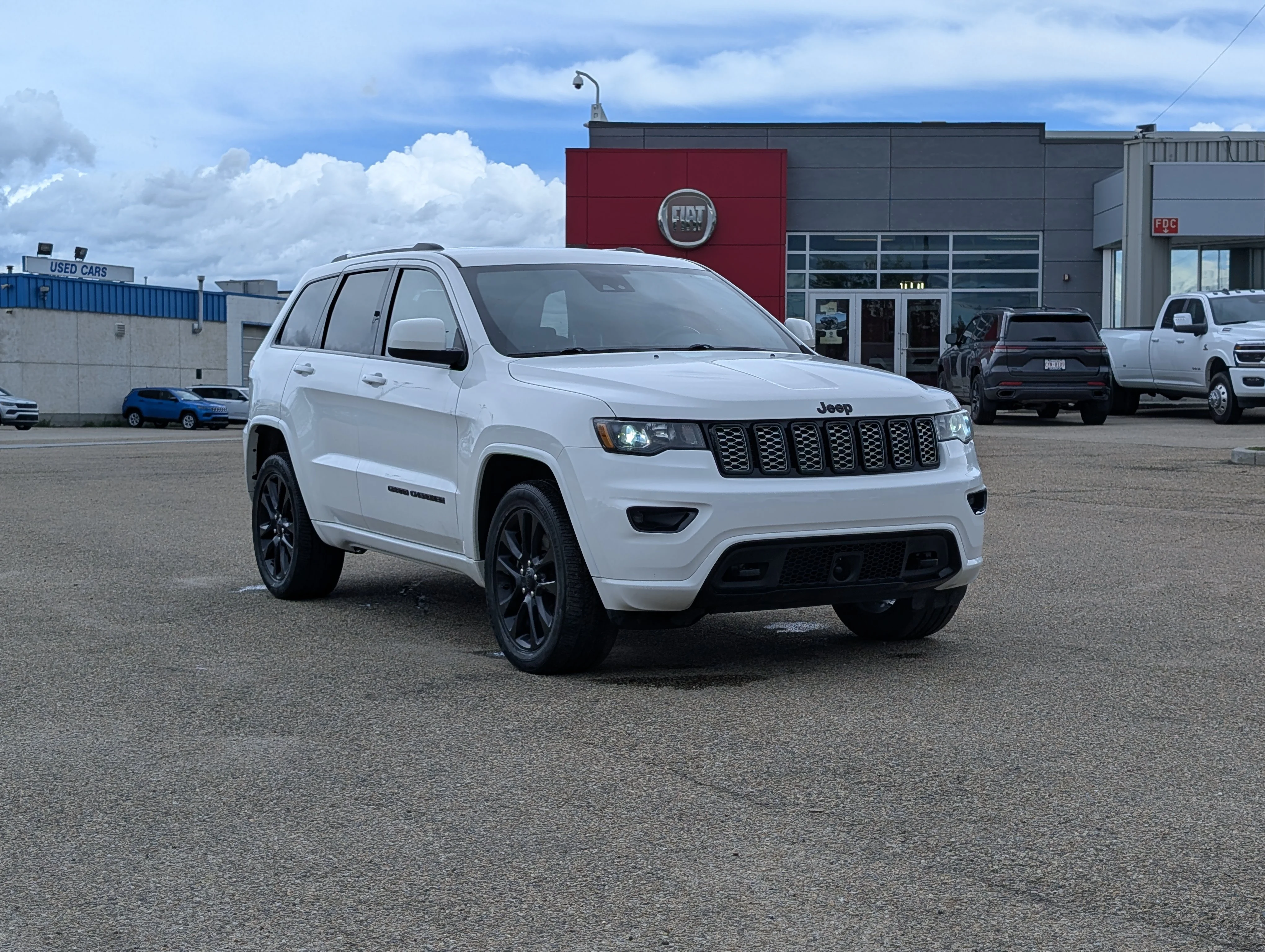 Used 2021 Bright White Jeep Altitude image 9