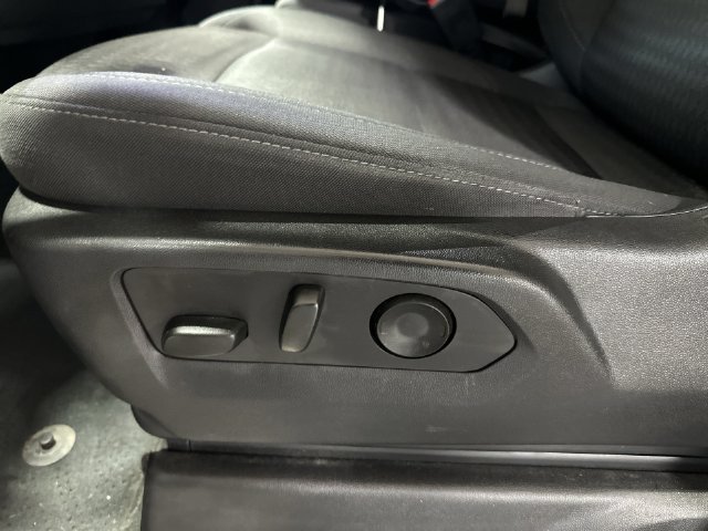 Used 2023 Gray Chevrolet LT image 18