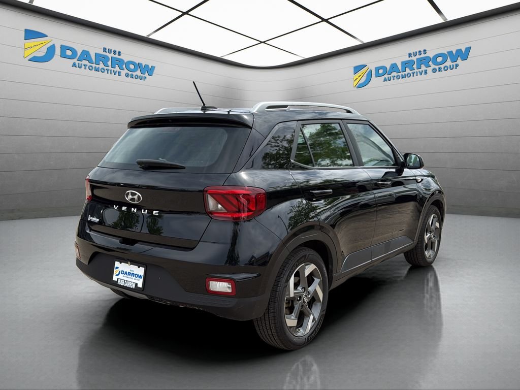 Used 2024 Onyx Black Hyundai SEL image 5