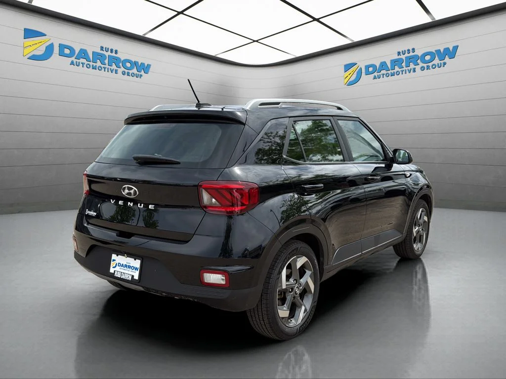 Used 2024 Onyx Black Hyundai SEL image 5