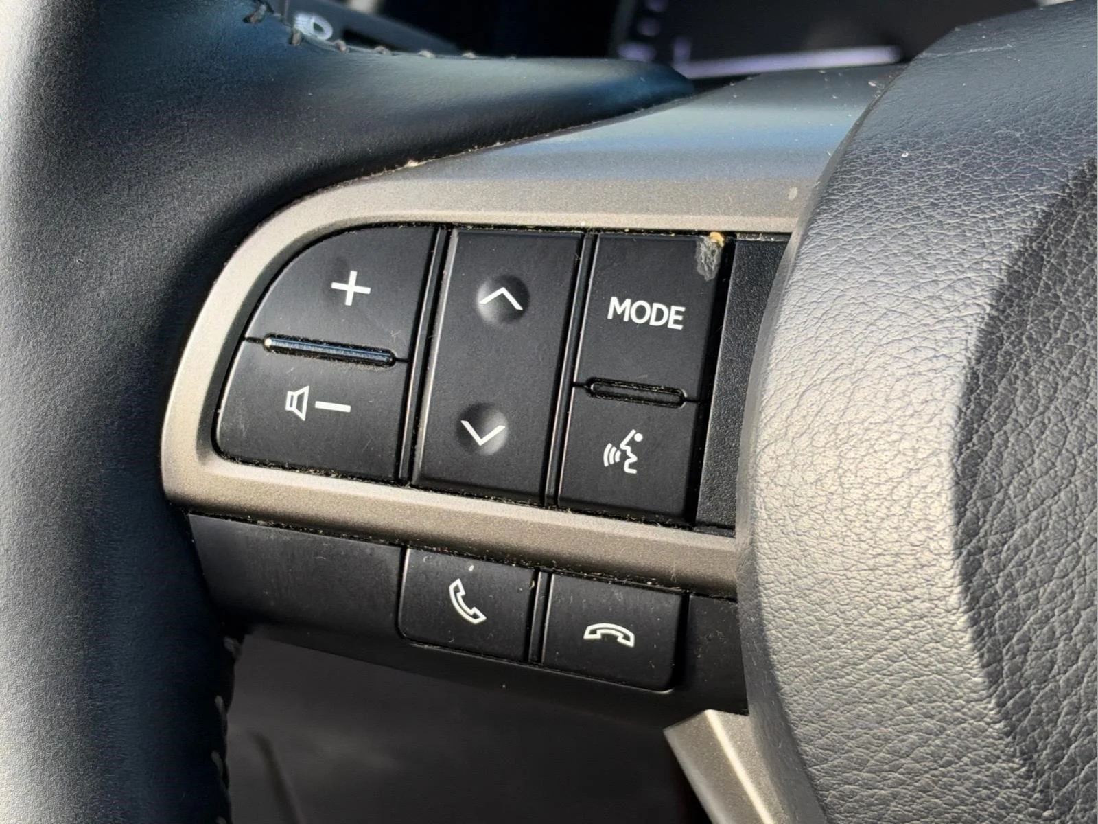 Used 2017 Silver Lining Metallic Lexus RX 350 image 27