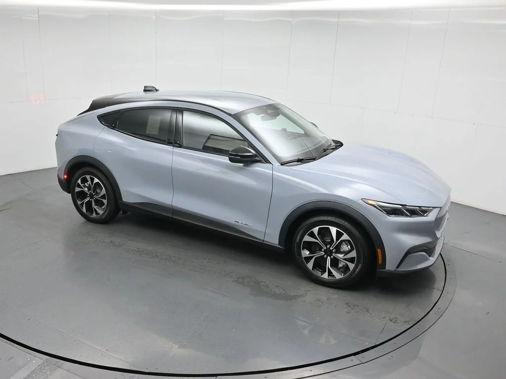 New 2026 Glacier Gray Metallic Tri-coat Ford Select image 36