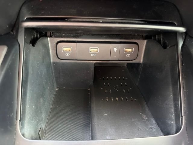 Used 2021 Silver Kia EX image 41