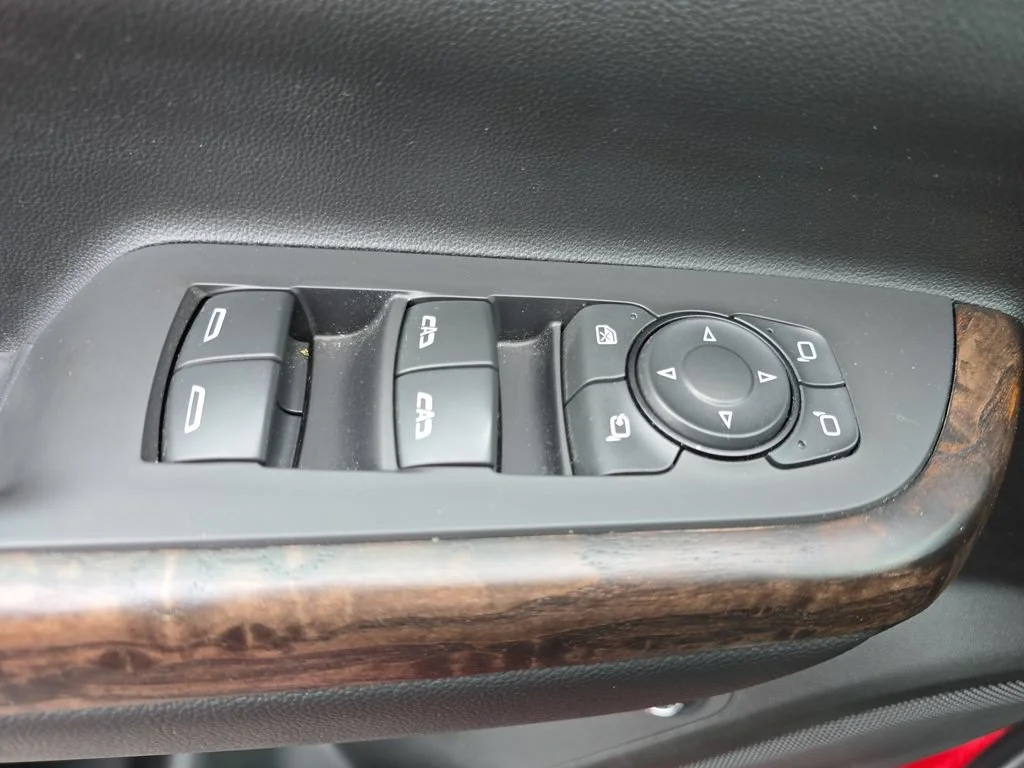 Certified Used 2021 CAYENNE RED TINTCOAT GMC Denali image 31