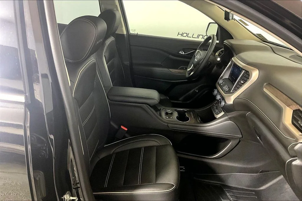 Used 2023 Ebony Twilight Metallic GMC Denali image 6