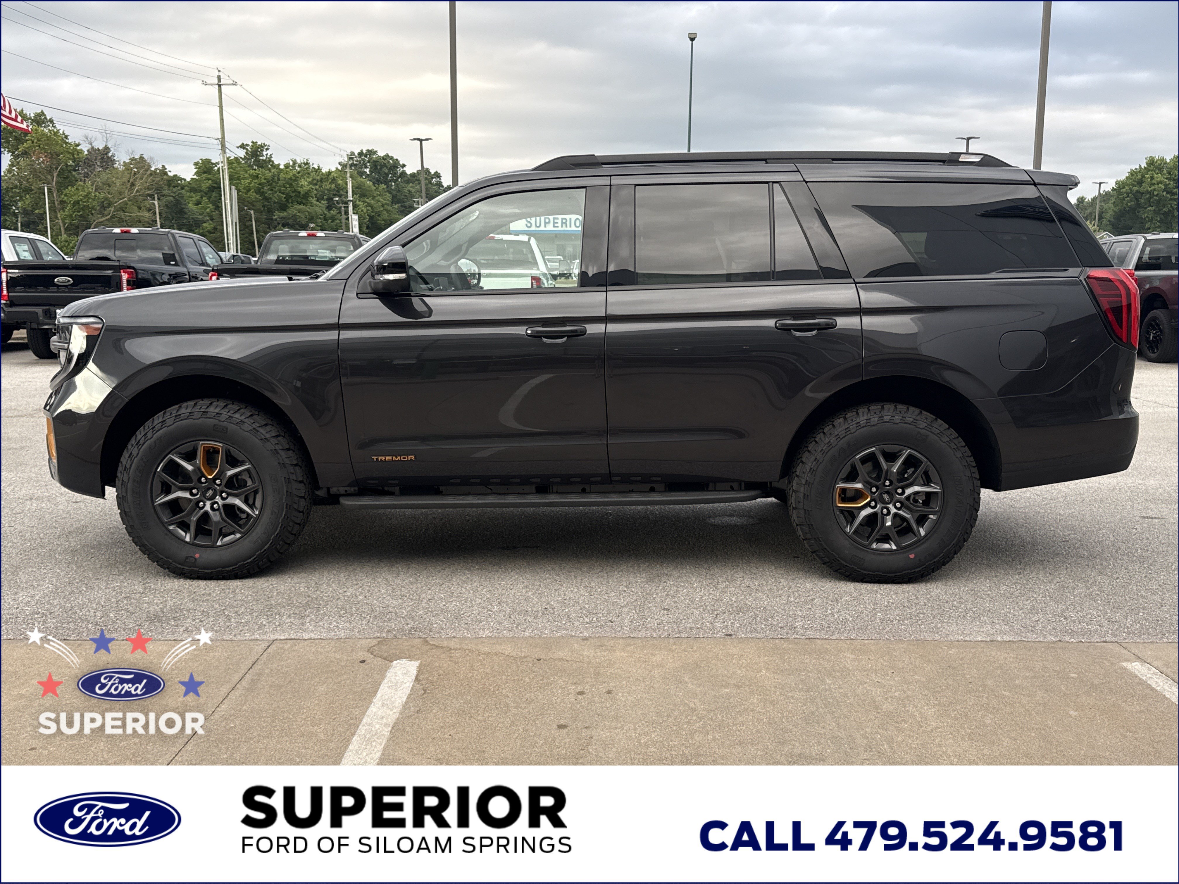 New 2026 Dark Matter Gray Metallic Ford Tremor 4WD image 11